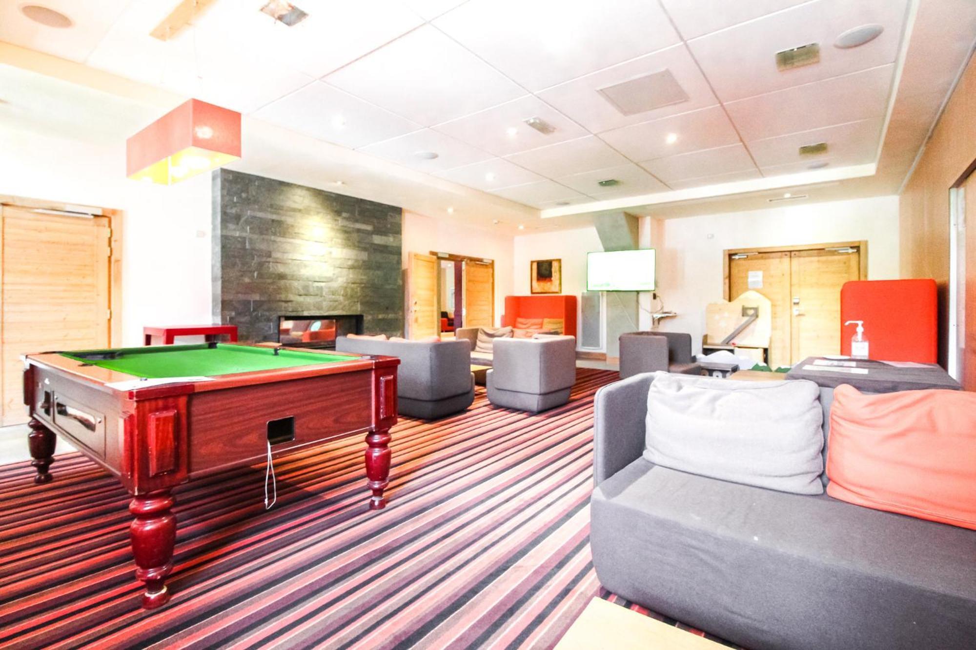 Large One-Bedroom Apartment, Wheelchair Adapted, Les Terrasses D'Eos Flaine Exteriör bild